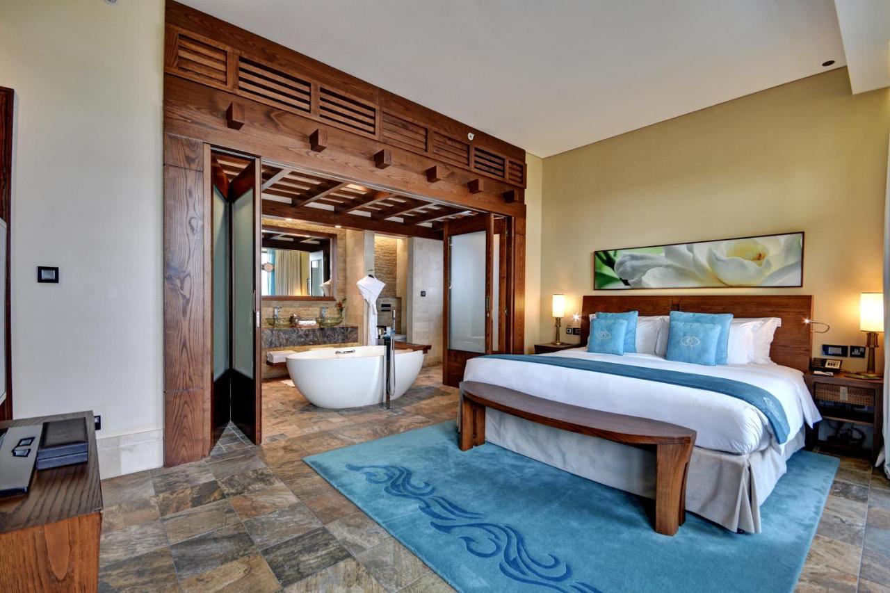 Sofitel Dubai Palm Apartments Exterior photo Deluxe Room