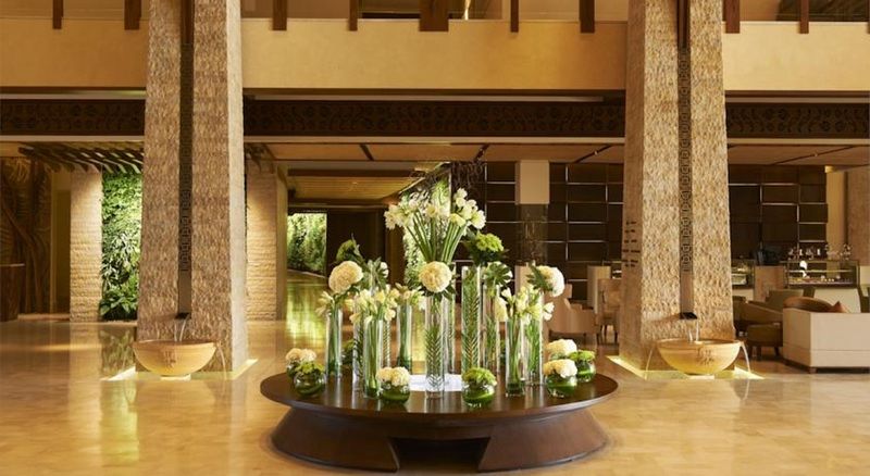 Sofitel Dubai Palm Apartments Exterior photo The lobby of the Taj Bengal